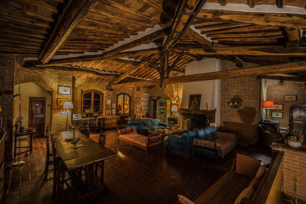Castello Delle Quattro Torra Bed & Breakfast Val di Pugna Luaran gambar