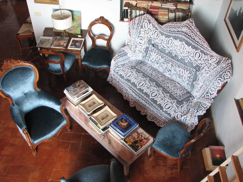 Castello Delle Quattro Torra Bed & Breakfast Val di Pugna Luaran gambar