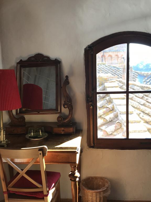 Castello Delle Quattro Torra Bed & Breakfast Val di Pugna Luaran gambar