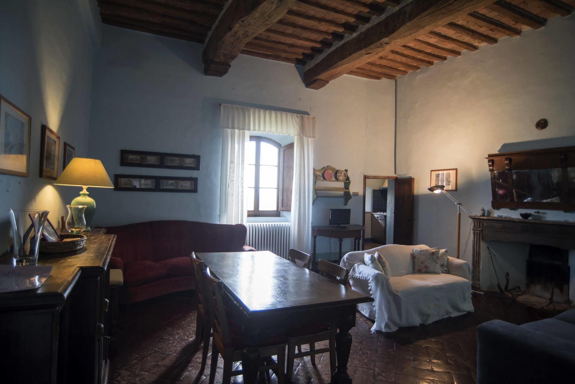 Castello Delle Quattro Torra Bed & Breakfast Val di Pugna Luaran gambar