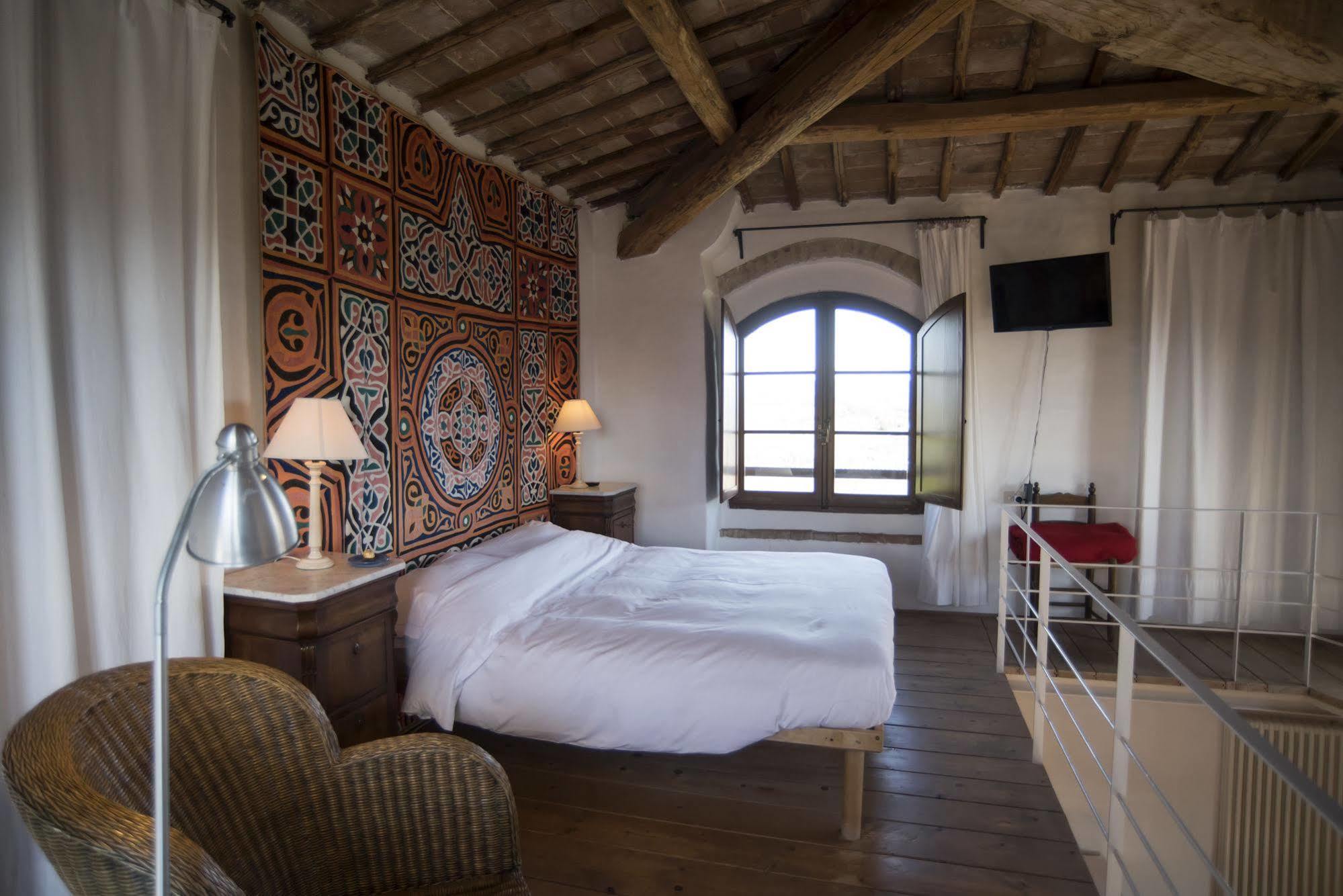 Castello Delle Quattro Torra Bed & Breakfast Val di Pugna Luaran gambar