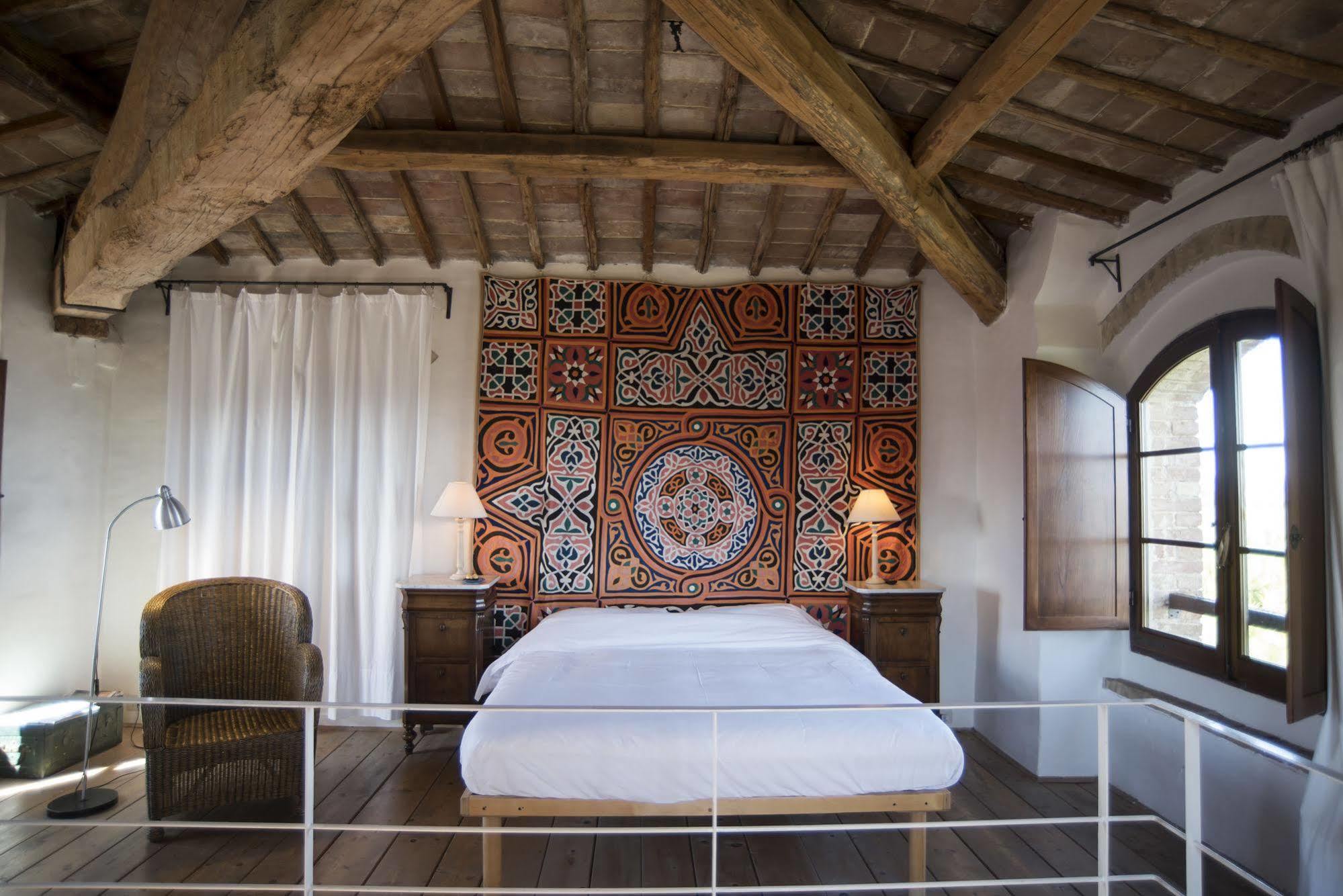 Castello Delle Quattro Torra Bed & Breakfast Val di Pugna Luaran gambar